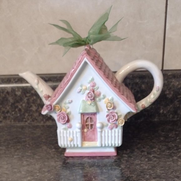 Vintage Royal Albert Country Rose Teapot Collectible - Picture 1 of 7